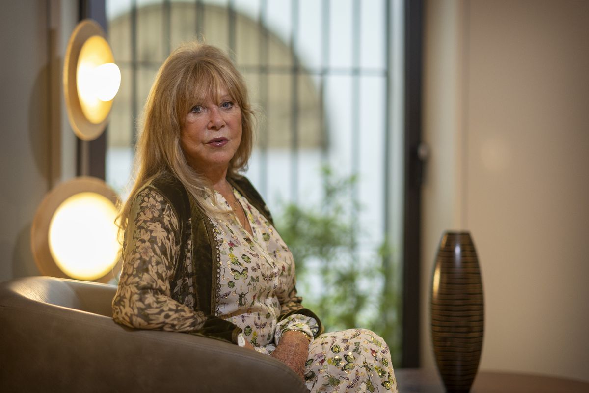 Pattie Boyd: “George Harrison vivió el final de The Beatles como un divorcio” | Cultura
