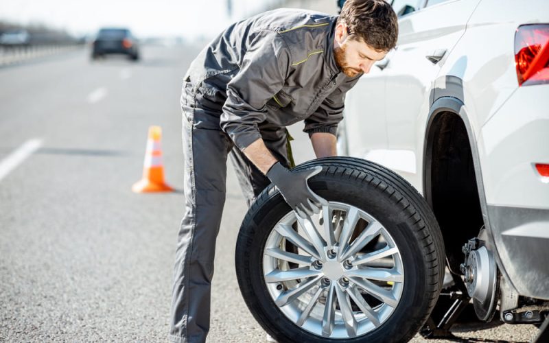 Antes de viajar por carretera: revisa frenos y llantas correctamente
